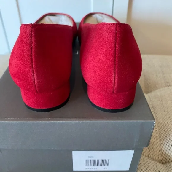 NWB Madeleine Red Suede Heels Size 9 1/2 - Picture 5 of 10